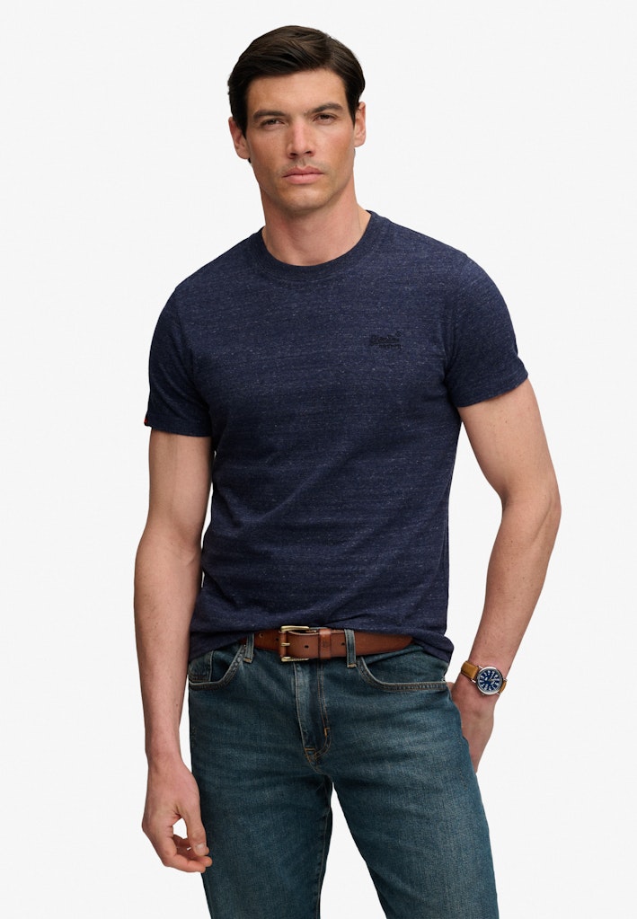 Essential Logo T-Shirt