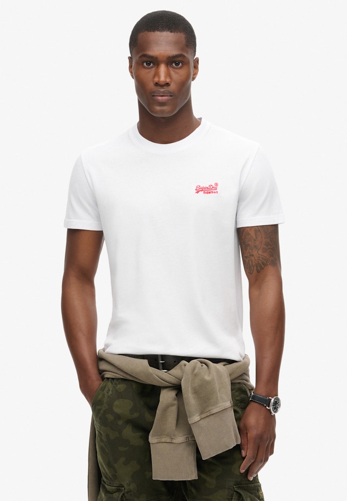 Essential Logo T-Shirt