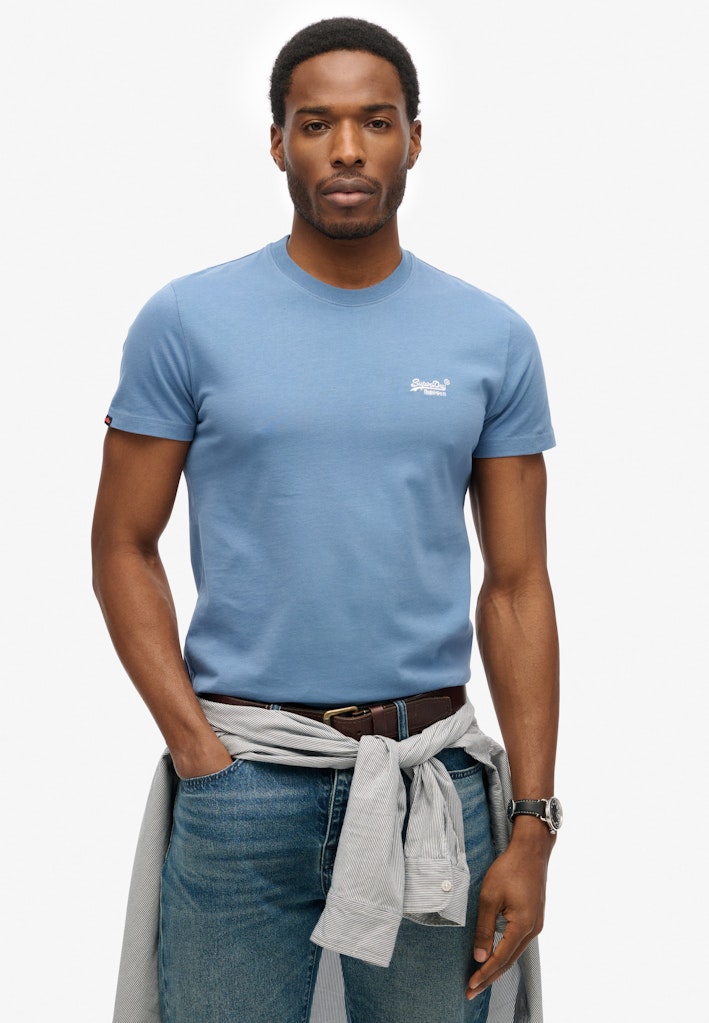 Essential Logo T-Shirt