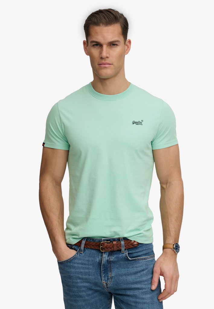 Essential Logo T-Shirt