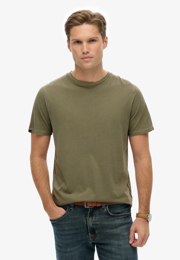 Classic Essential T-Shirt