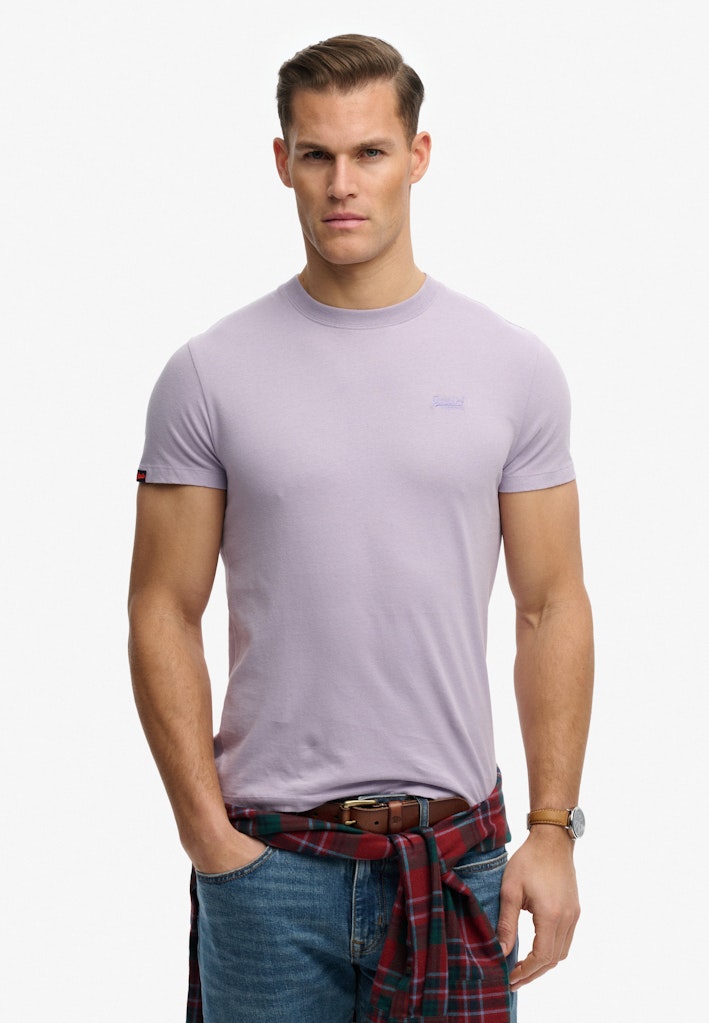 Essential Logo T-Shirt