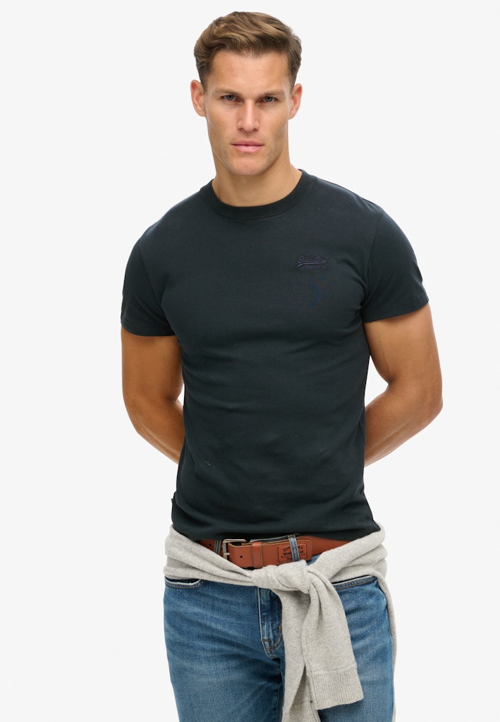 Essential Logo T-Shirt