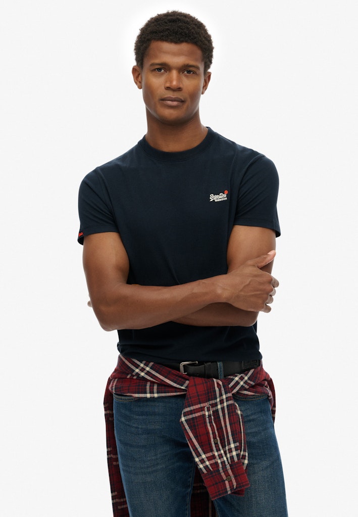 Essential Contrast Embroidered T-Shirt