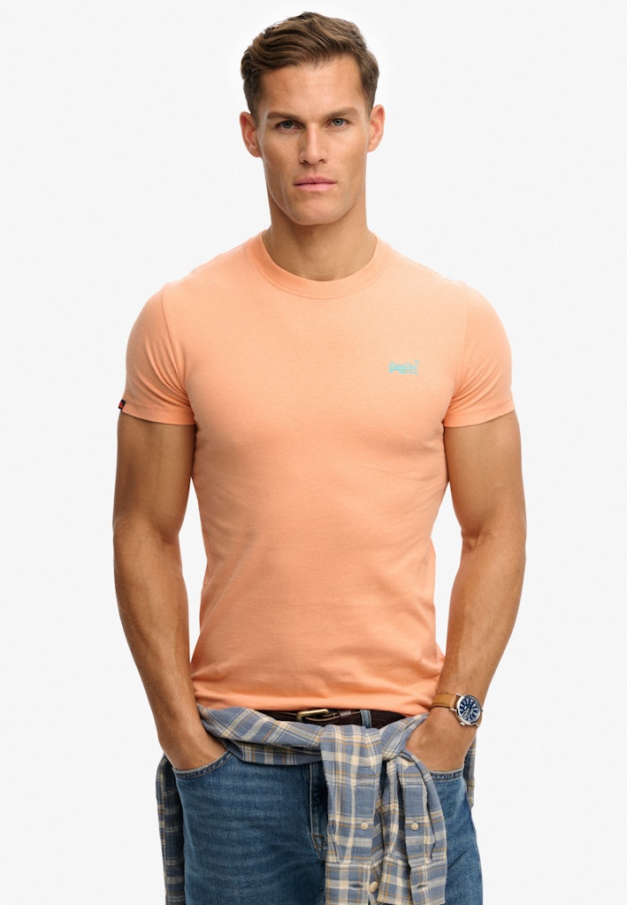 Essential Logo T-Shirt